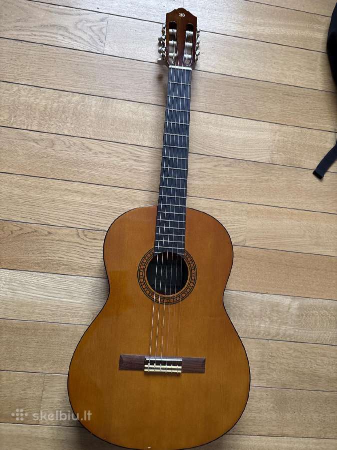 Parduodu klasikinę gitarą