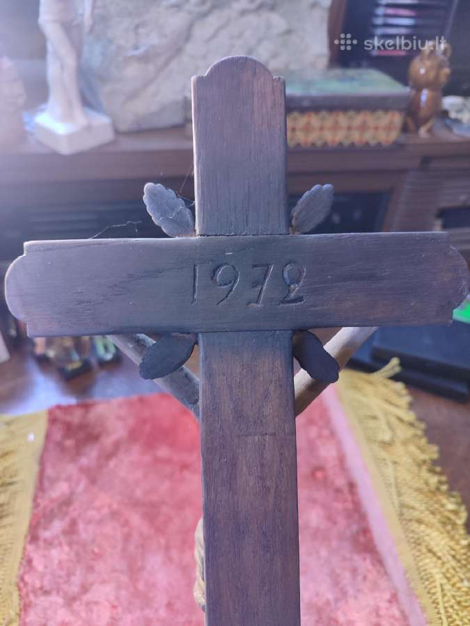 Religija senas pastatomas medinis kryžius - nuotraukos Nr. 9