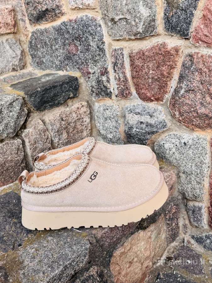 Ugg batai