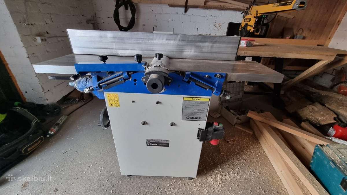 Medienos pjovimo / obliavimo staklės su reismusu