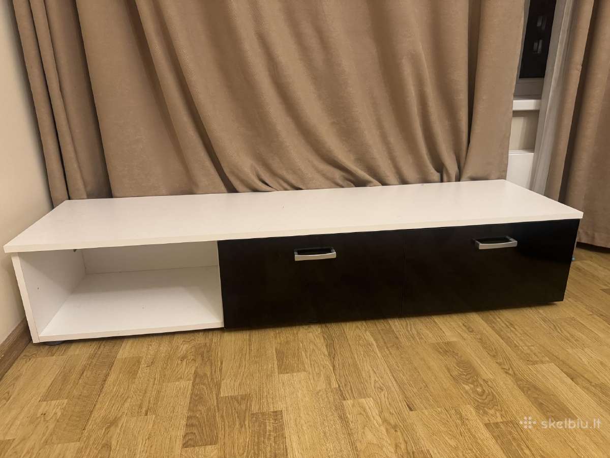 TV staliukas