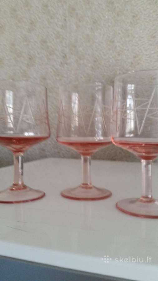 Taures ( 3 vnt)