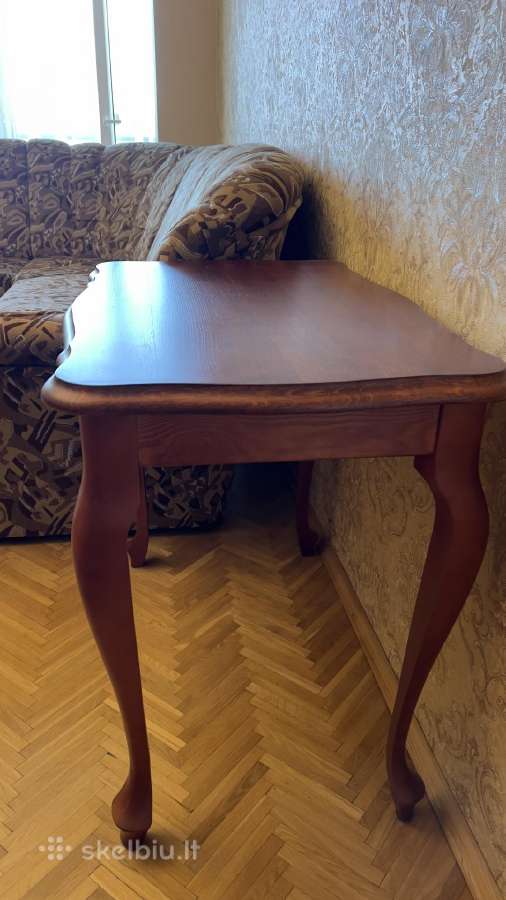 Elegantiškas ąžuolo masyvo staliukas - nuotraukos Nr. 3