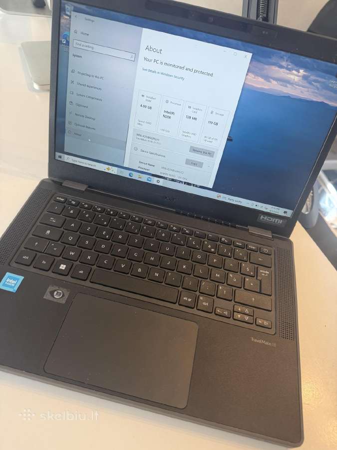 Acer travelmate B intel n200/4gb/128gb SSD