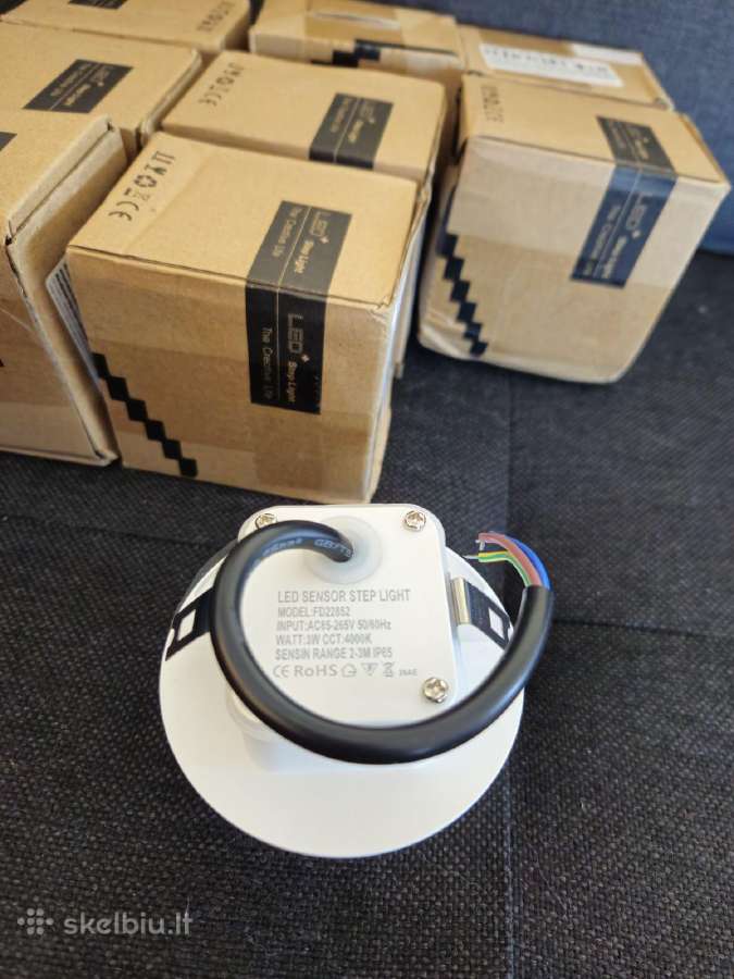 Sienines LED lempos su davikliu - nuotraukos Nr. 3