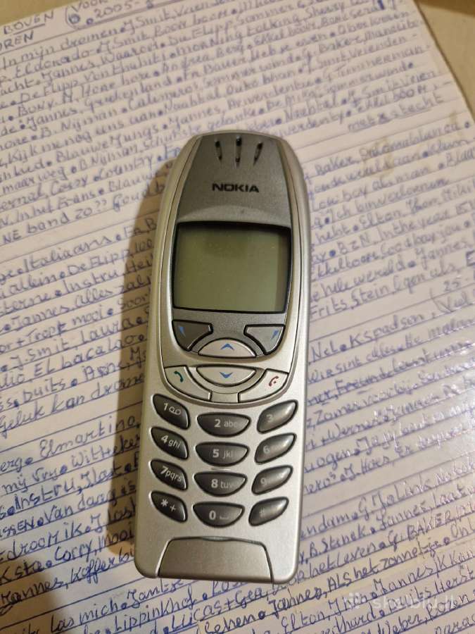 Nokia 6310i veikiantis, kaina 40€ siunčiu