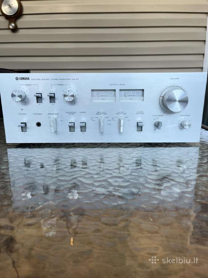 Vintažinis Yamaha Ca-x1 stiprintuvas