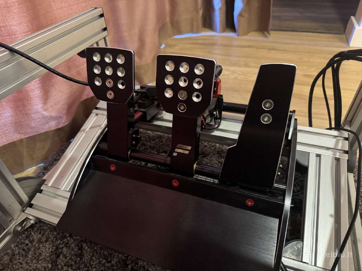 Fanatec simuliatorius - nuotraukos Nr. 5
