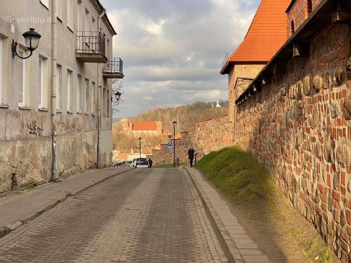 Parduodamas butas senamiestyje