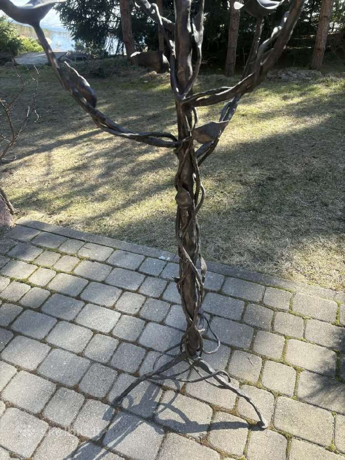 Aukšta metalinė kalvių rankų darbo žvakidė - nuotraukos Nr. 4