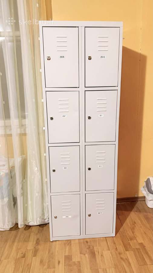 Parduodama metalinė spintelė