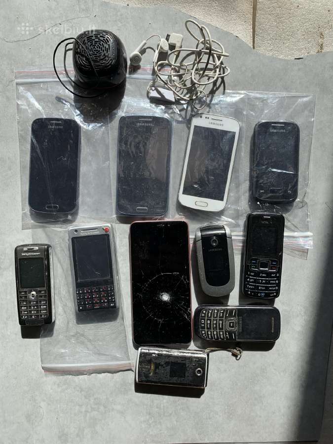 Telefonai ir pakrovejai