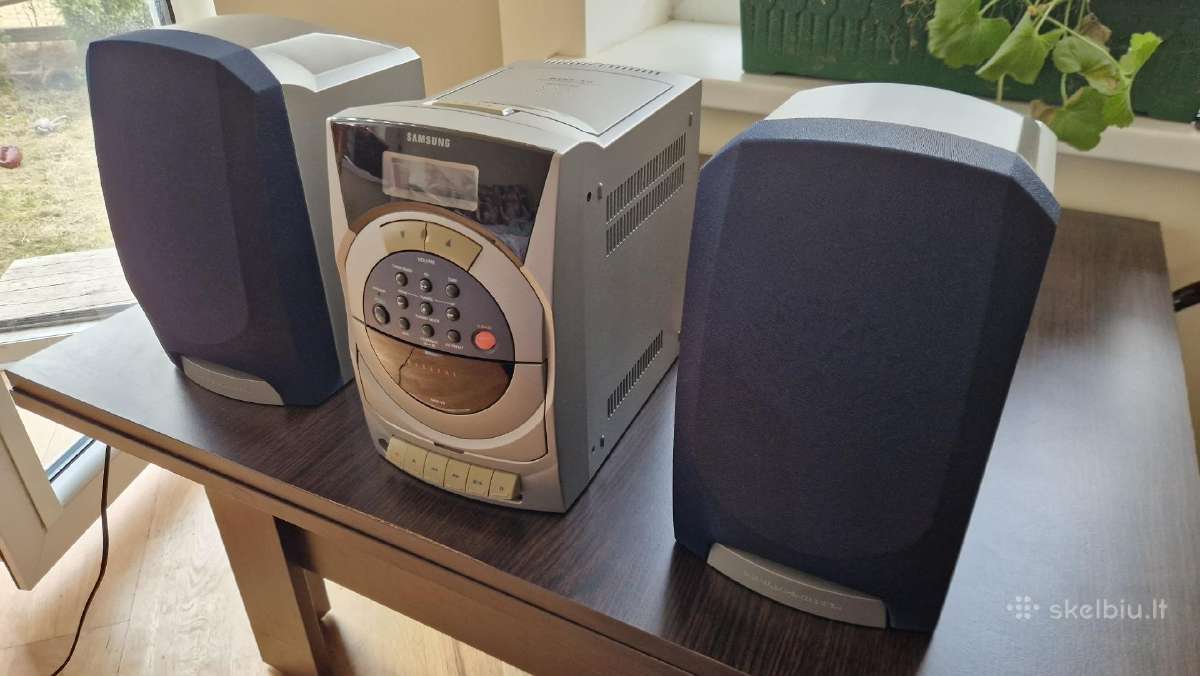 Samsung muzikinis centras