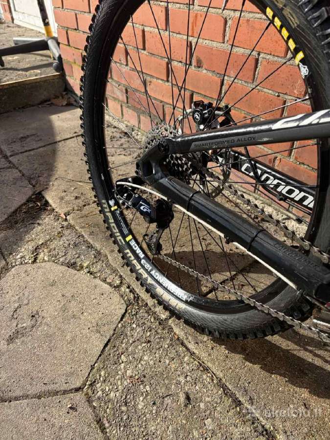 Legendinis kalnų dviratis 2015 Cannondale Jekyll3 - nuotraukos Nr. 12
