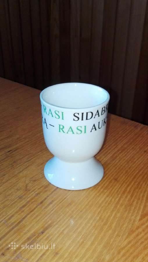 Stovas kiaušiniui su mįsle - nuotraukos Nr. 3