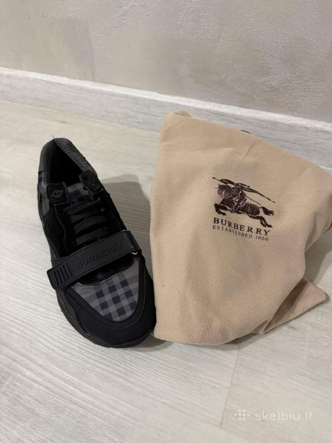 Burberry batai su ikoniniu languotu raštu - nuotraukos Nr. 5