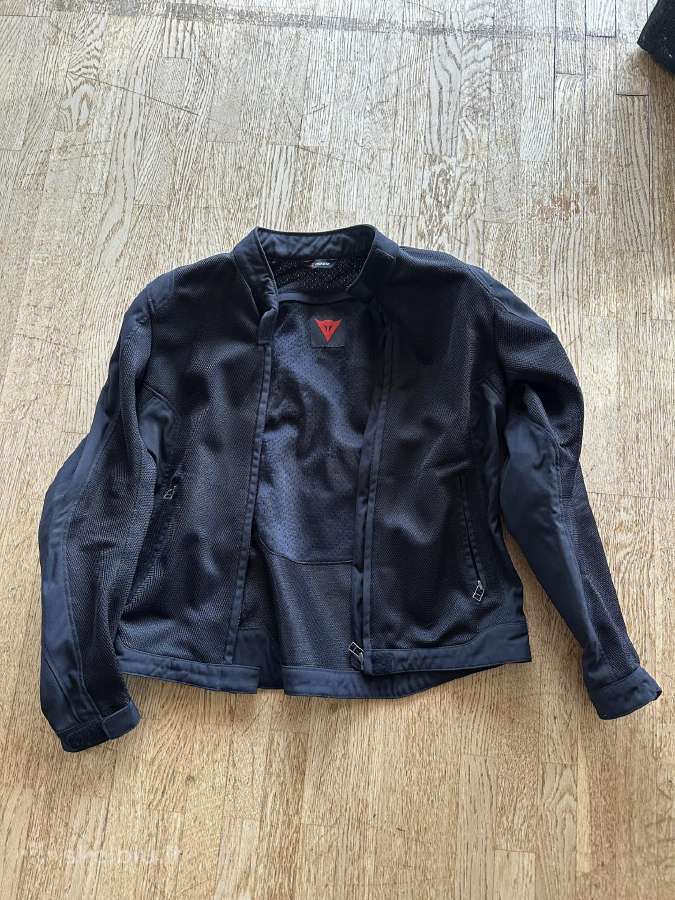 Moteriski motorubai: Dainese striuke S/m,broger S