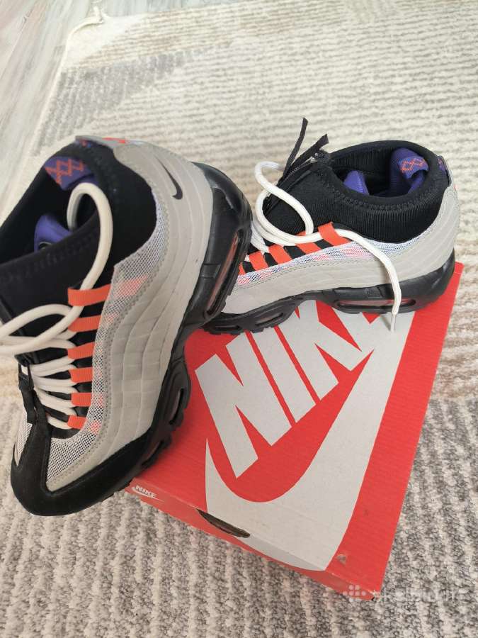 Nike sportbačiai