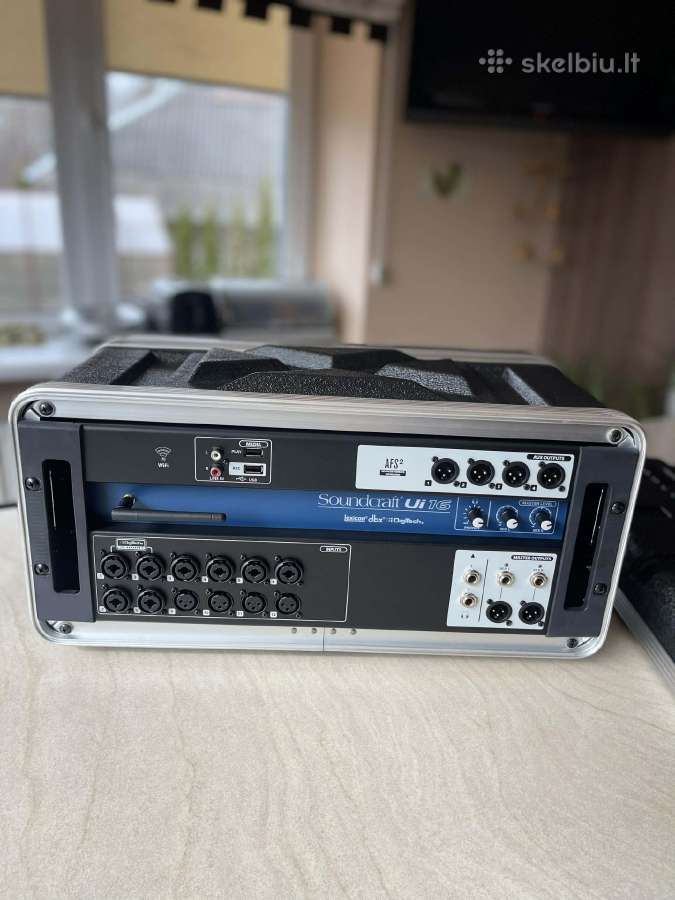 Soundcraft Ui16