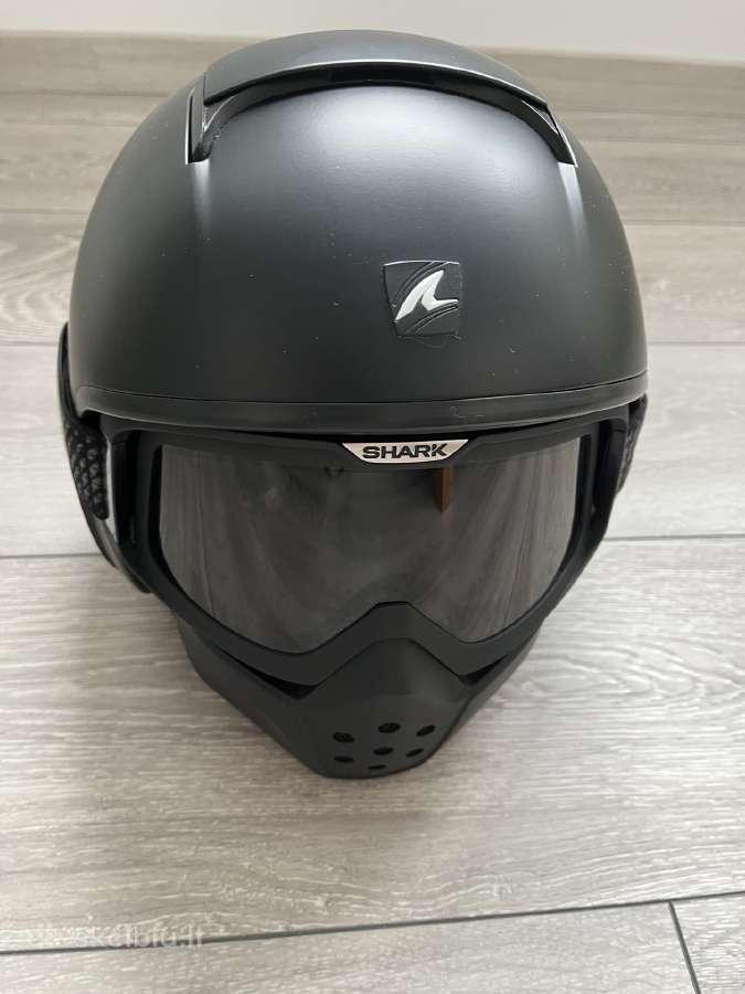 Shark moto šalmas su kauke M - Matinis juodas