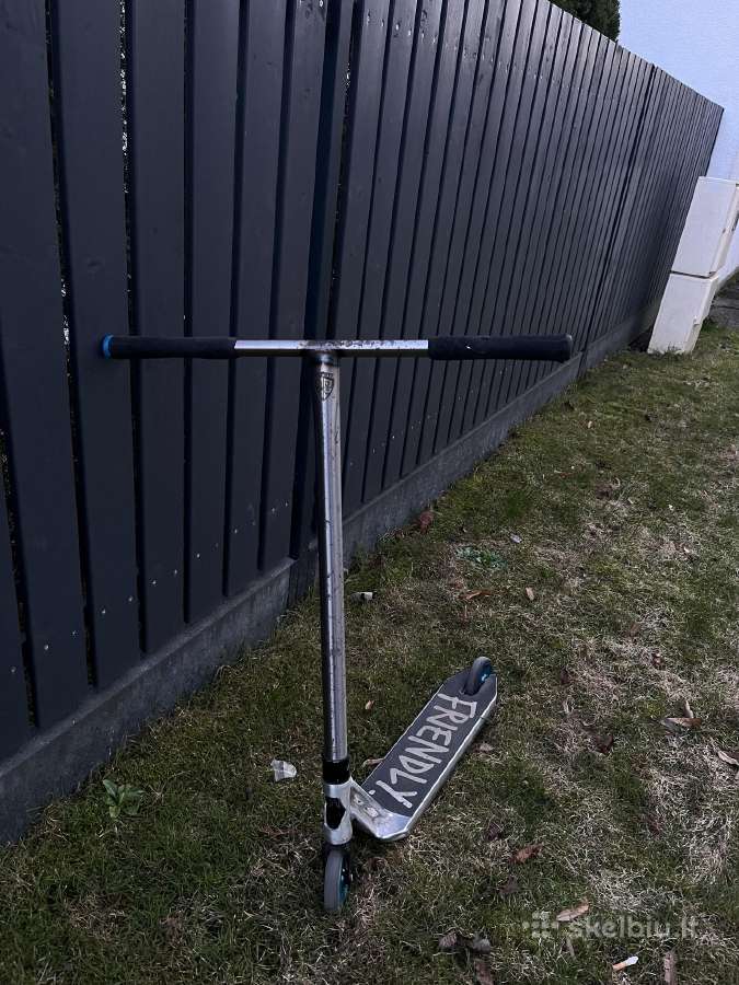 Triukinis Paspirtukas ( Custom )