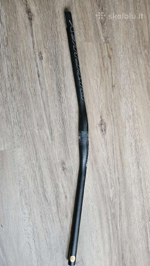 Karboninis MTB vairas