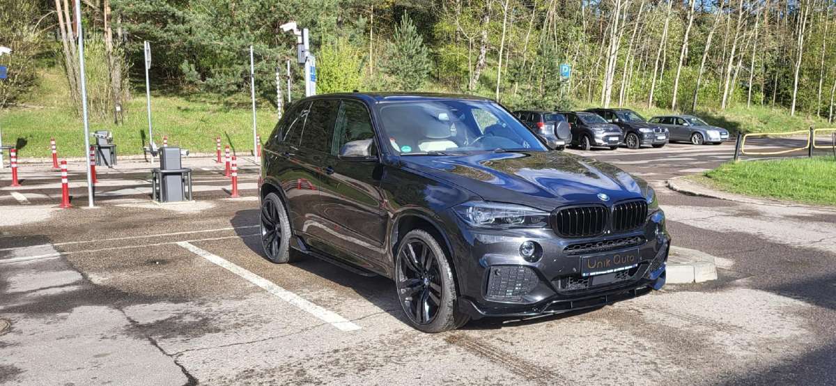 R22 Bmw F15 kaina 1680eur