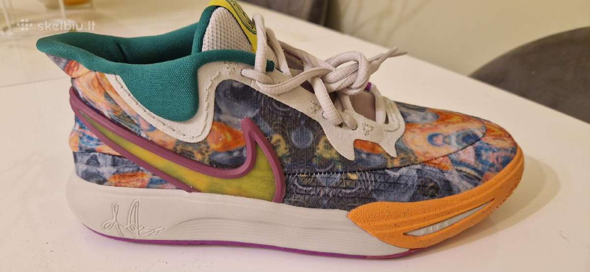 Krepšinio bateliai Nike kyrie 8 "Circle of Life"