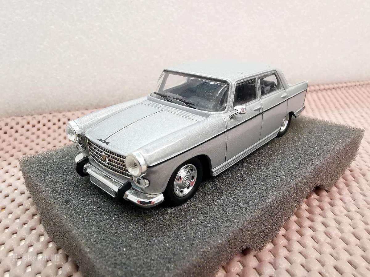 1:43 Prancūziškų (Istorinių) Automobilių Modeliai - nuotraukos Nr. 24