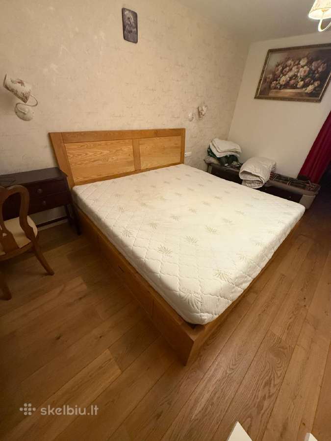 Didelė 200x200 dvigulė lova su čiužiniu – gera būk