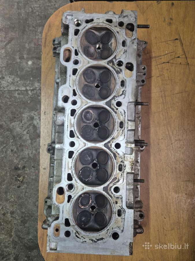 Volvo xc90 2.5 154kw benzinas