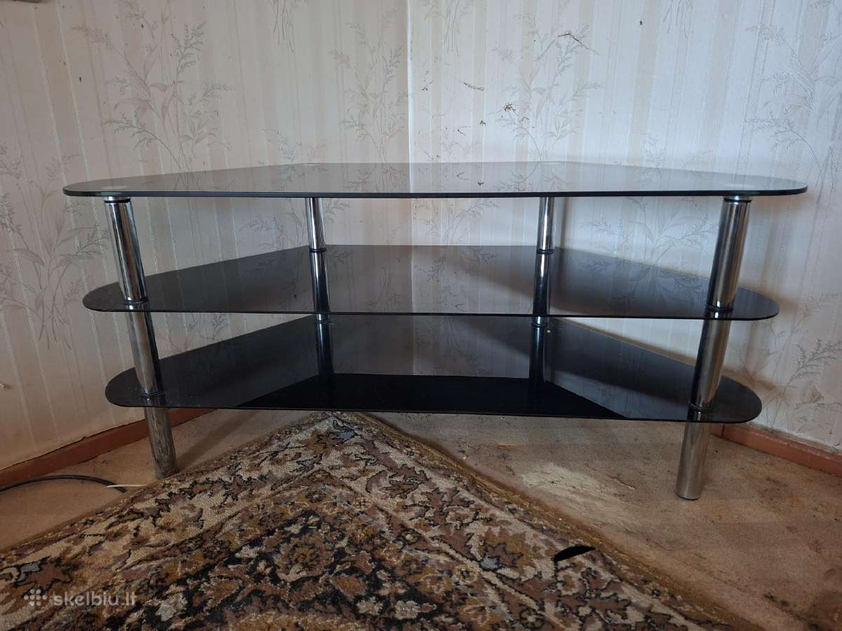 TV staliukas skubiai