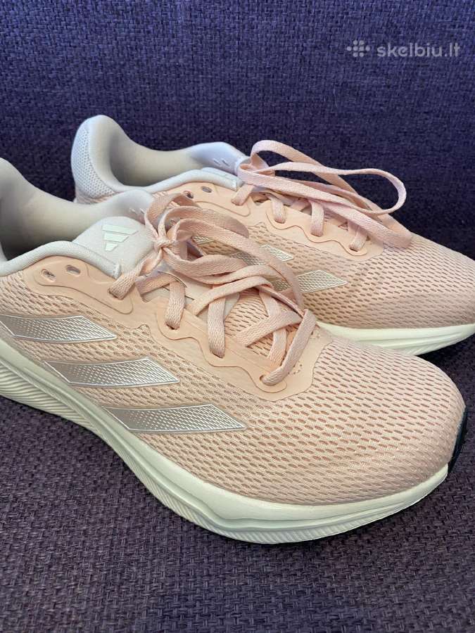 Adidas kedai - nuotraukos Nr. 2