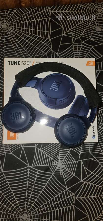 Parduodamos Jbl 520 Bt