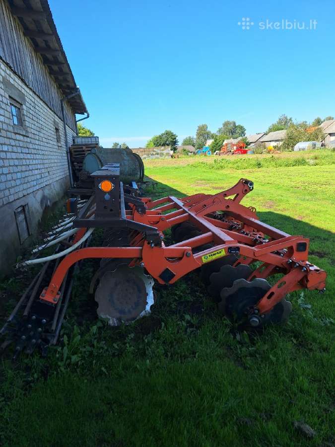 Išparduodama žemės ūkio technika - nuotraukos Nr. 3
