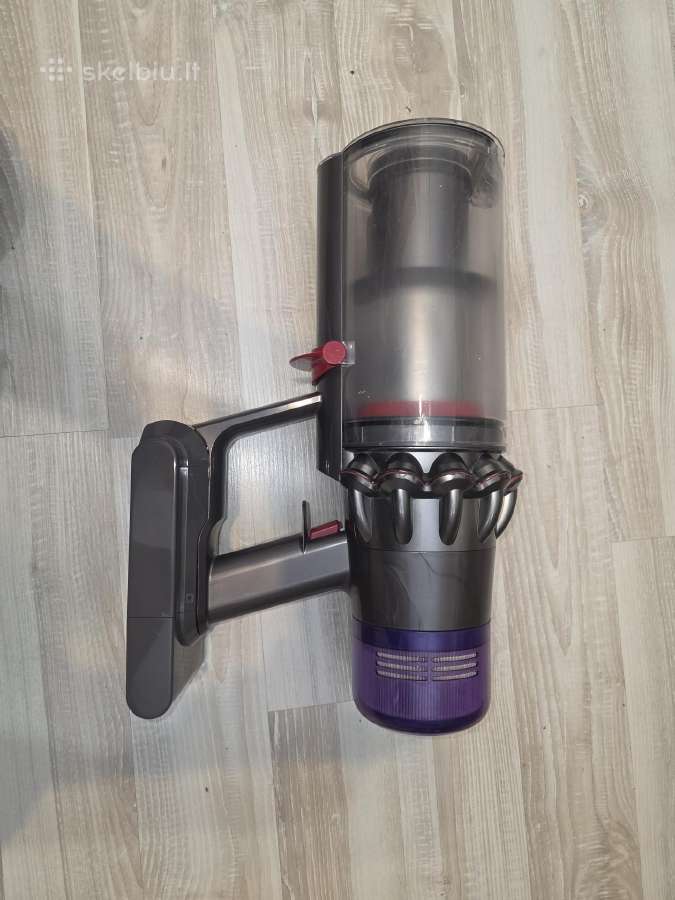 Dyson v11 su nauju motoru. Ne org. baterija