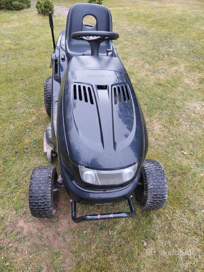 Sodo traktoriukas AL-ko T15-93 , 7.7 kw.
