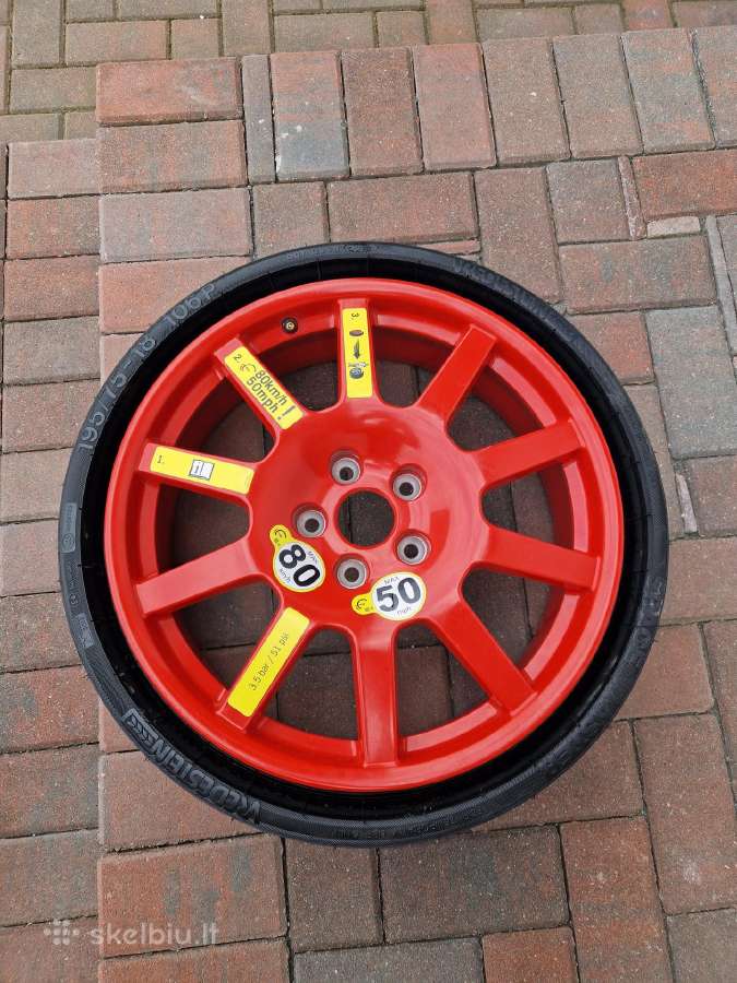 Porshe Macan R18