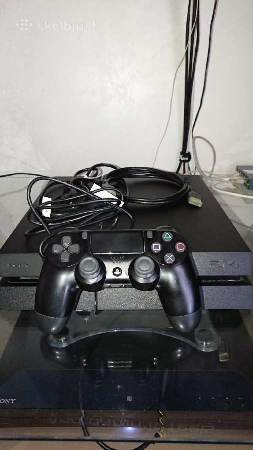 Playstation 4 su žaidimais ir krepšiu - nuotraukos Nr. 2
