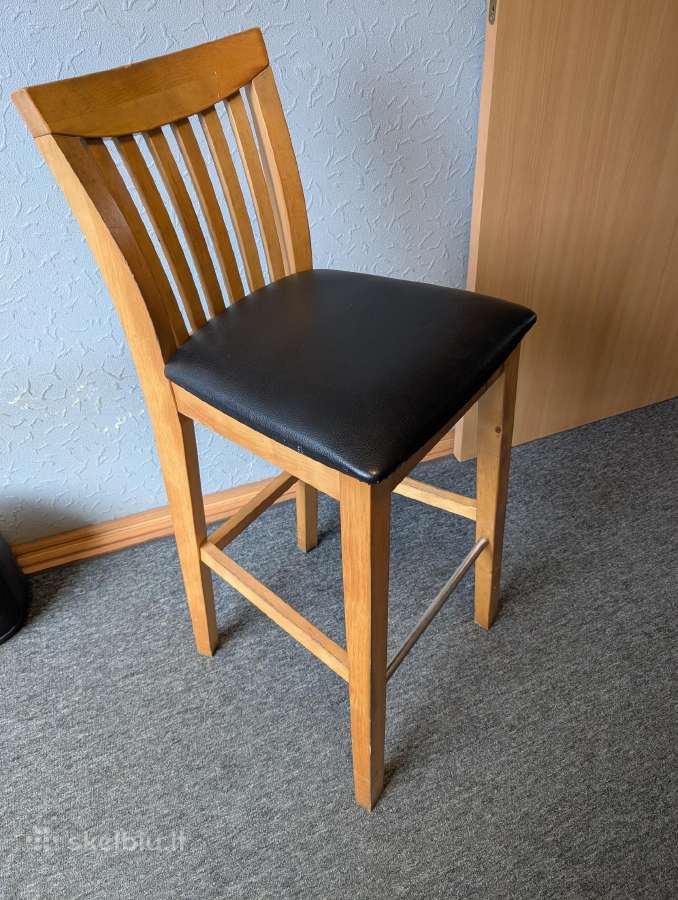 Baro kėdės