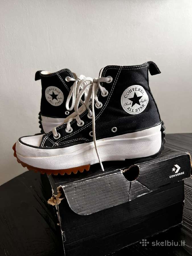 Converse Run Star Hike