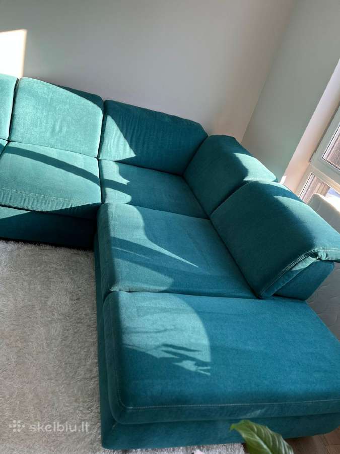 Minkšta U formos sofa be miegamos dalies
