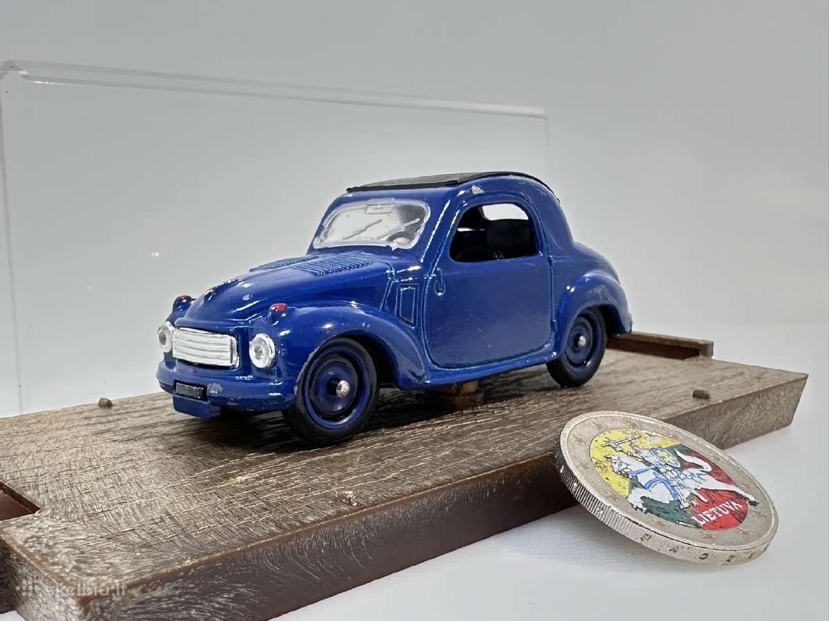 Fiat 500c Topolino 1949-1955 mėlyna 1:43 Brumm