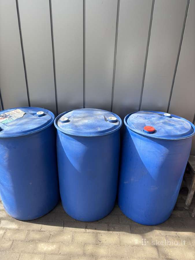 Plastikinės statines,talpos 220l.