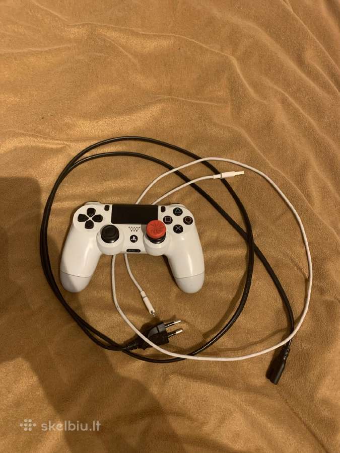 Naudotas sony playstation 4 su pulteliu ir laidais - nuotraukos Nr. 3