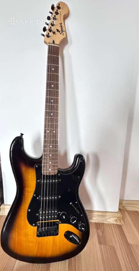 Elektrinė gitara Fender