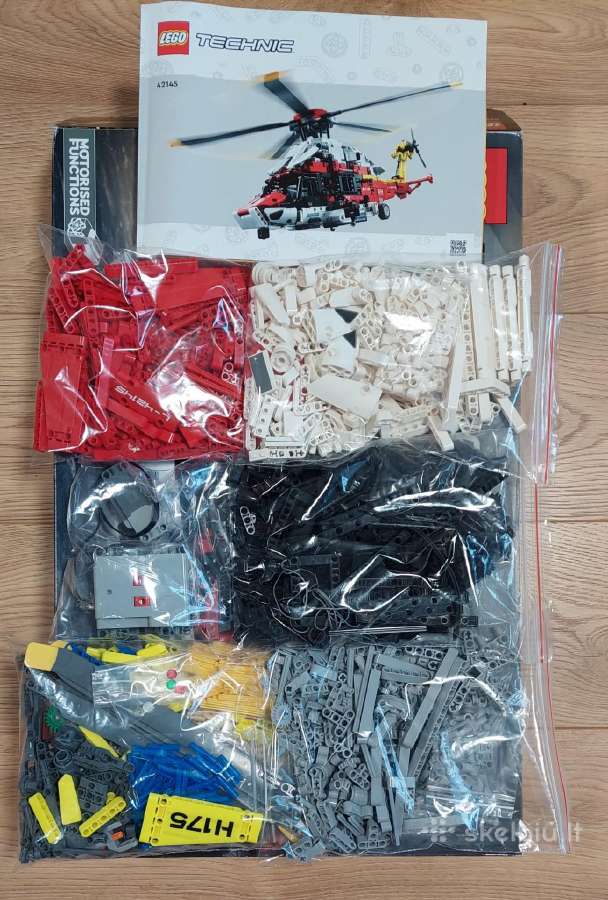 Lego Technic 42145 Airbus H175 - nuotraukos Nr. 2