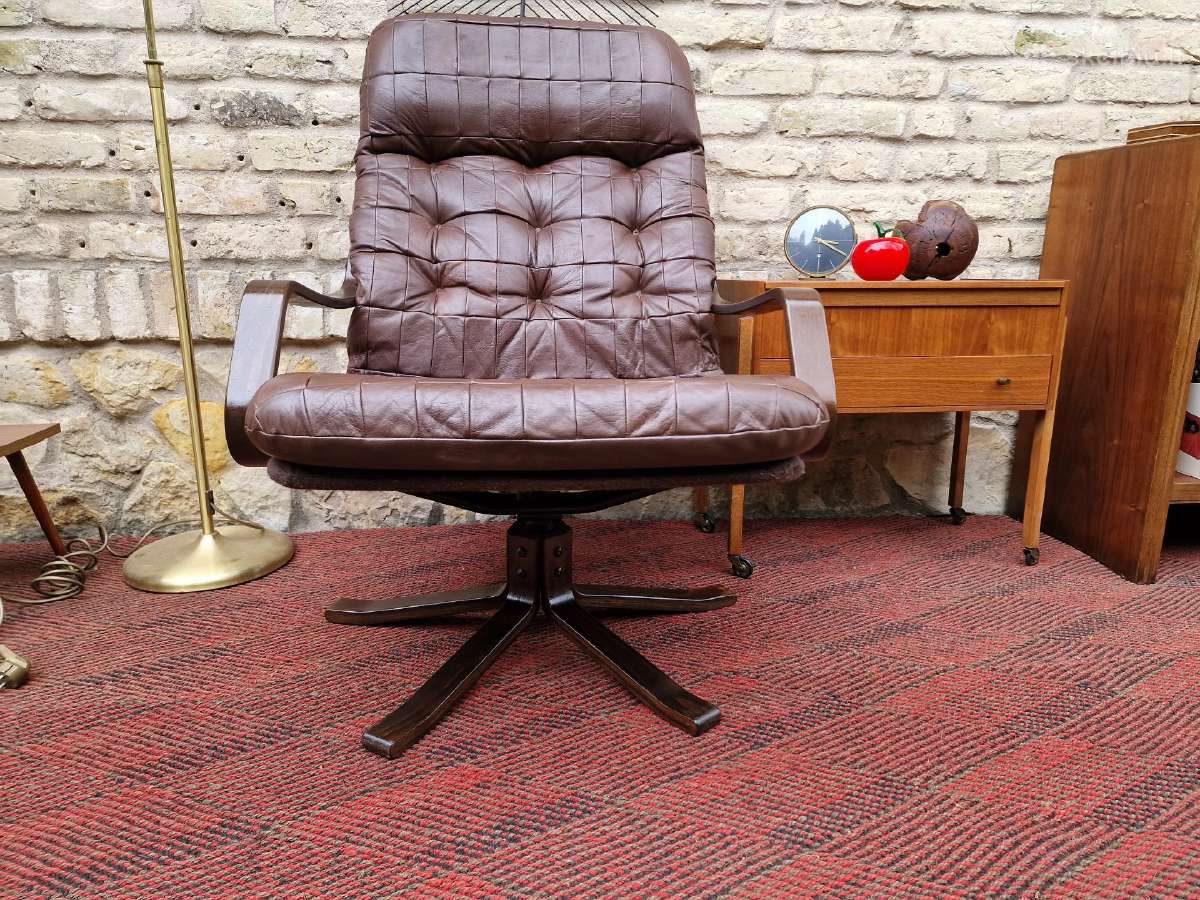 Vintažinis mid century modern odinis fotelis - nuotraukos Nr. 11