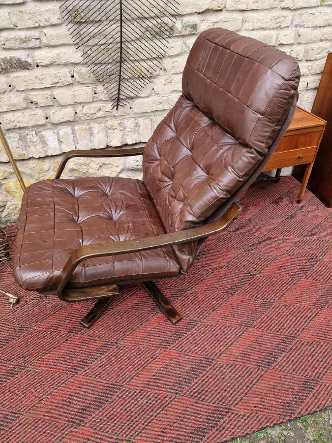 Vintažinis mid century modern odinis fotelis - nuotraukos Nr. 22