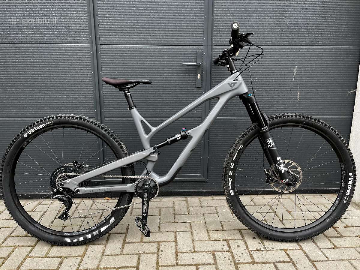 Fullas MTB karbonas